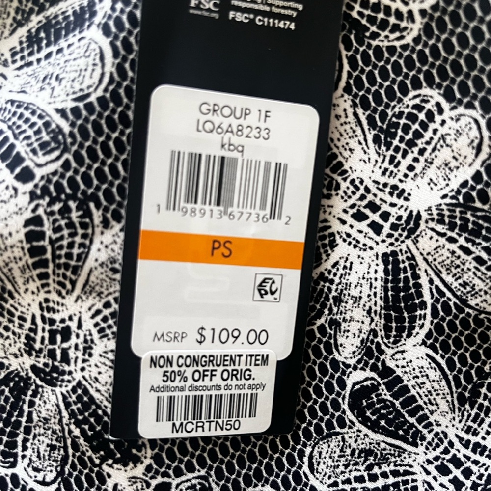 New Karl Lagerfeld Black & White Floral Mesh Wide-Leg Kids Pants size S - Picture 7 of 8
